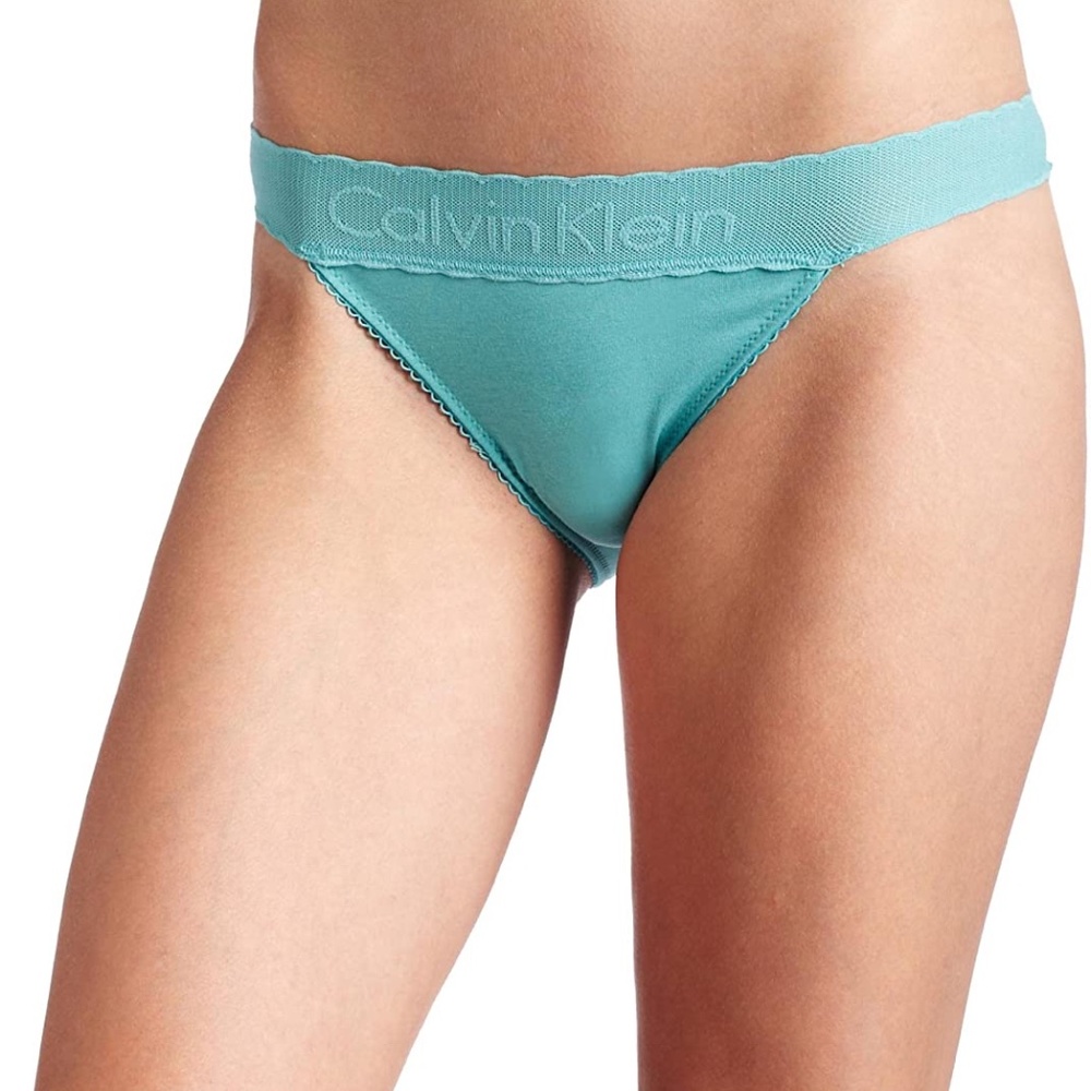 NWT Calvin Klein Lace and Cotton Thong D1482 M Grn